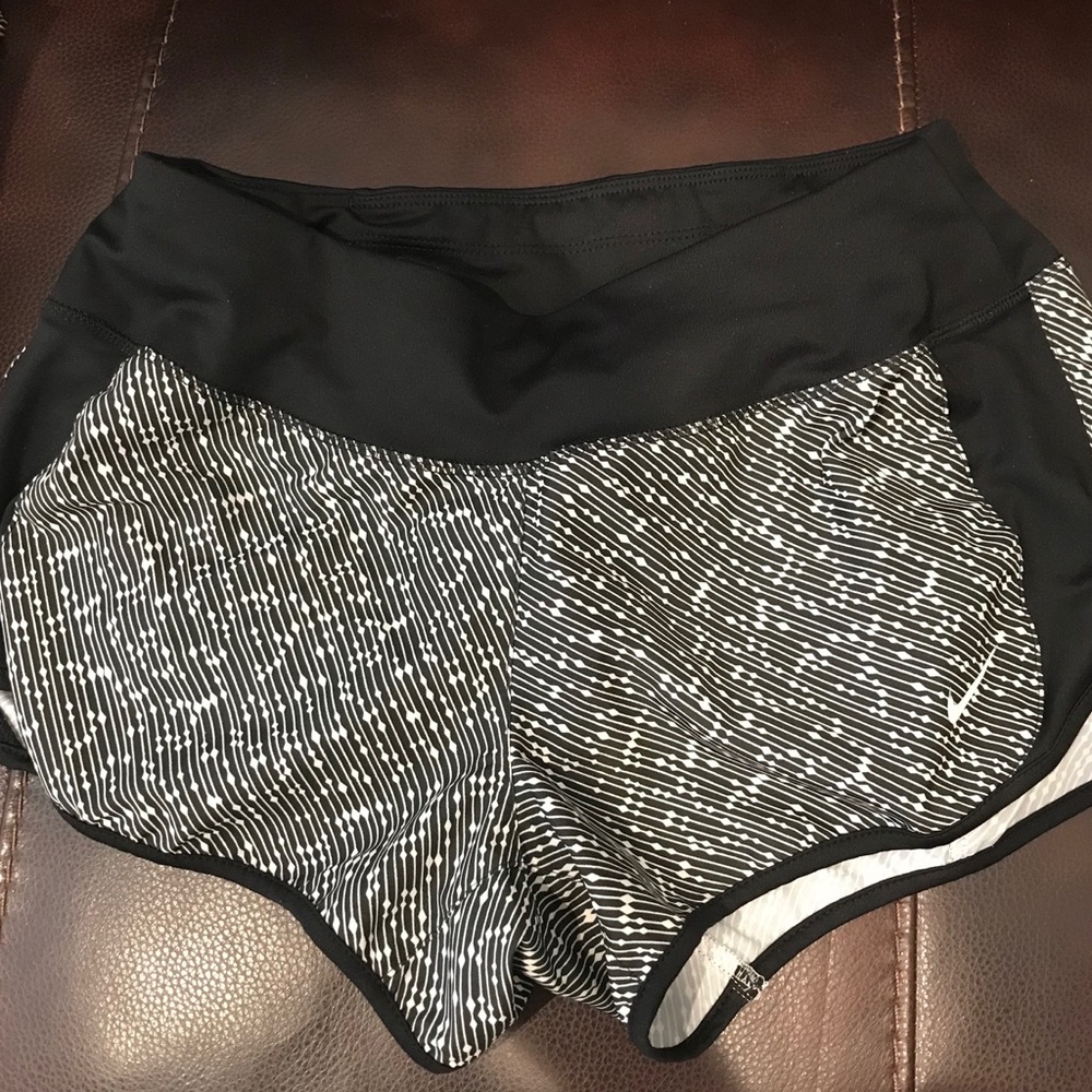 Black/white Nike running shorts